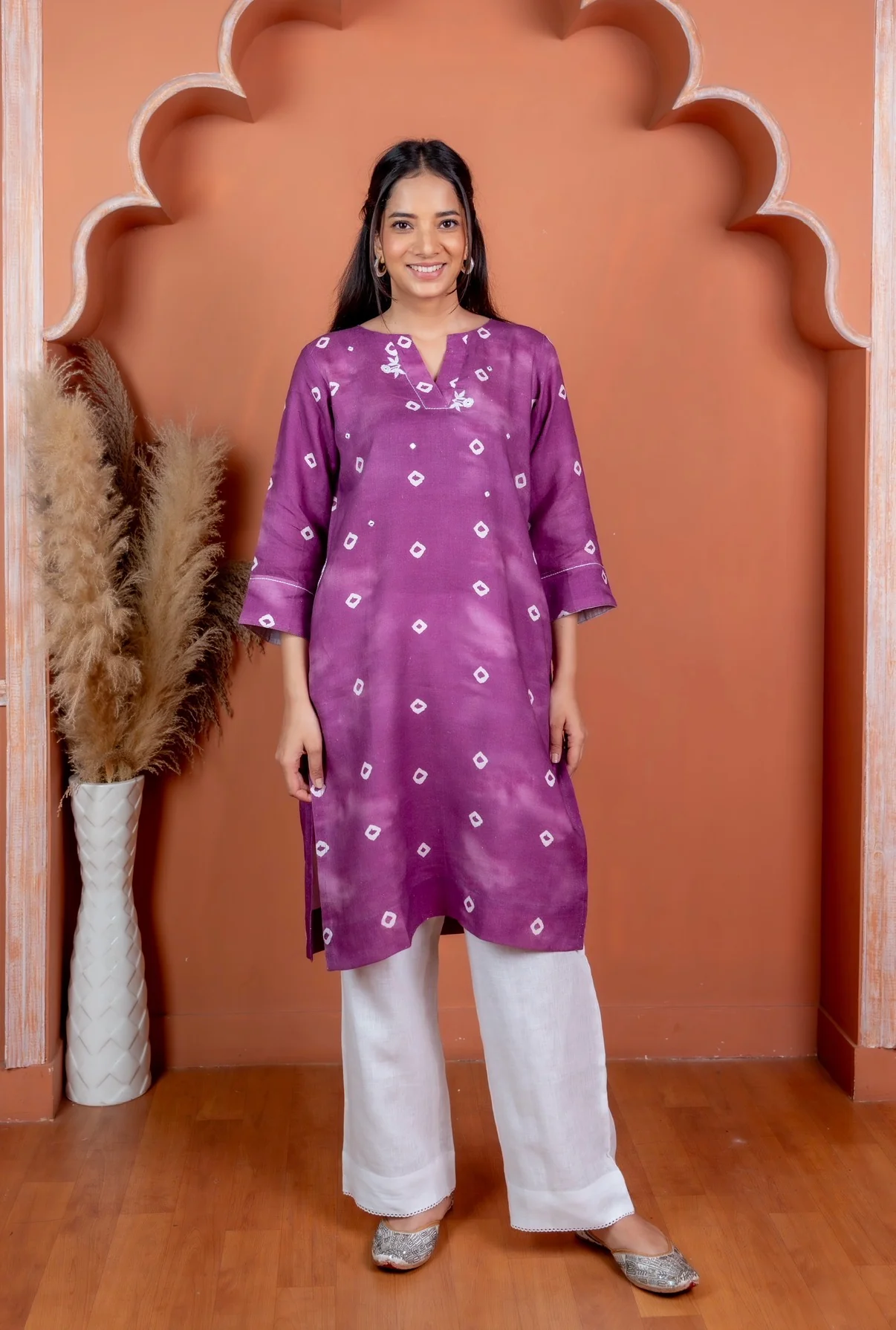 Bandhani Linen Pair - Image 3