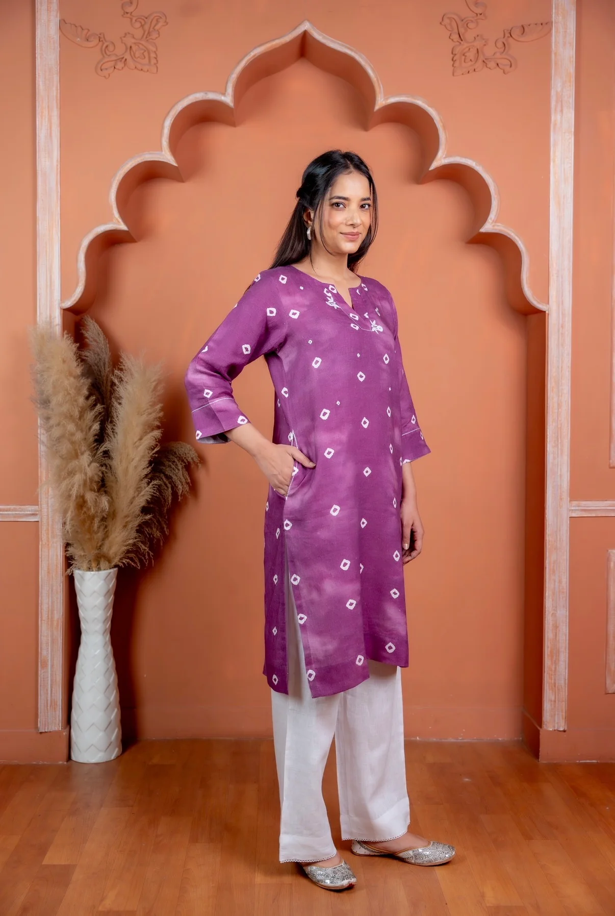 Bandhani Linen Pair - Image 5
