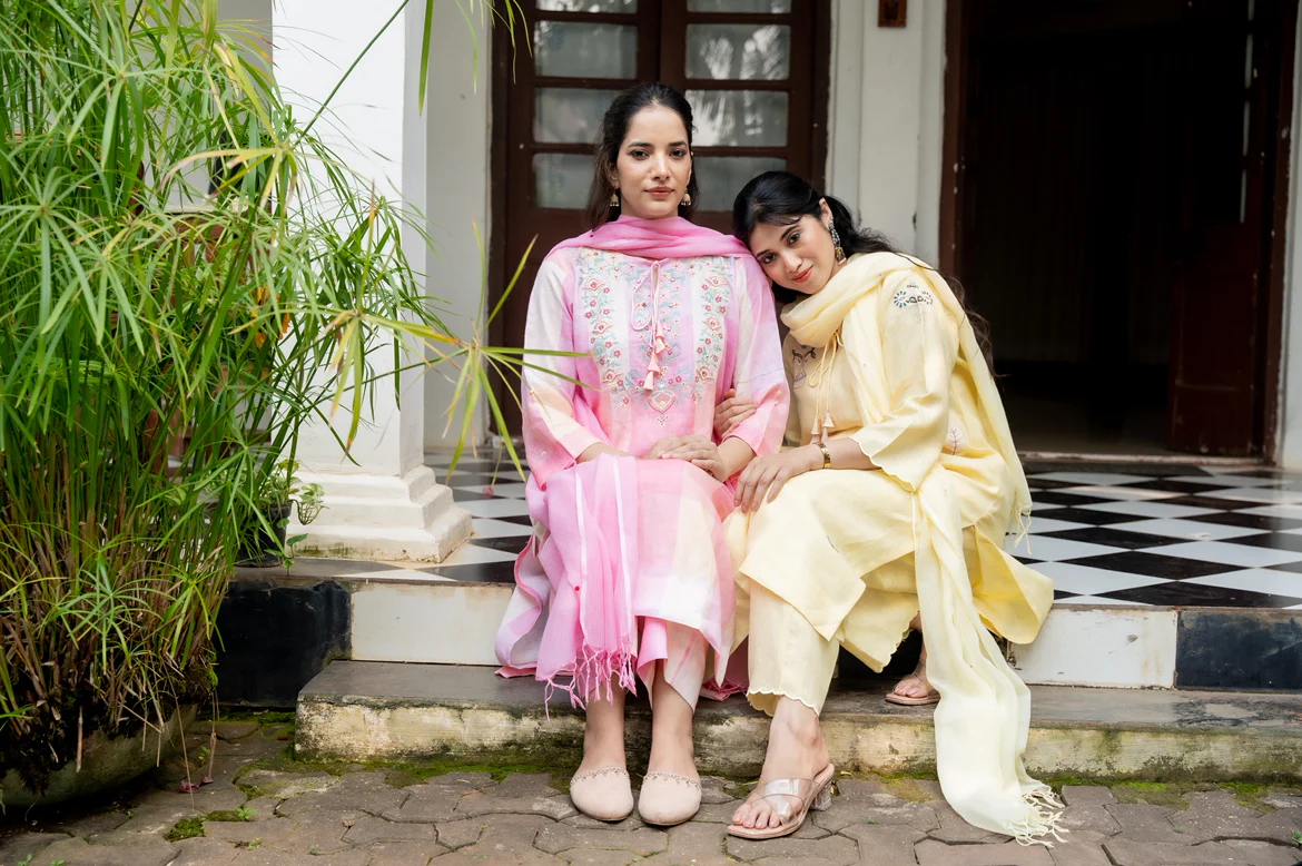 Cherry Blossom Linen Kurta Set - Image 6