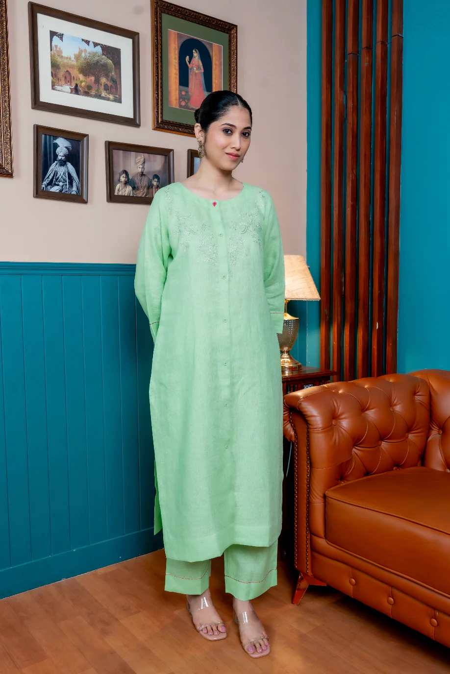 Mint Green Linen Pair - Image 3