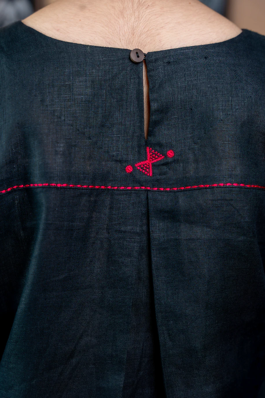 Coal Black Linen Pair - Image 3