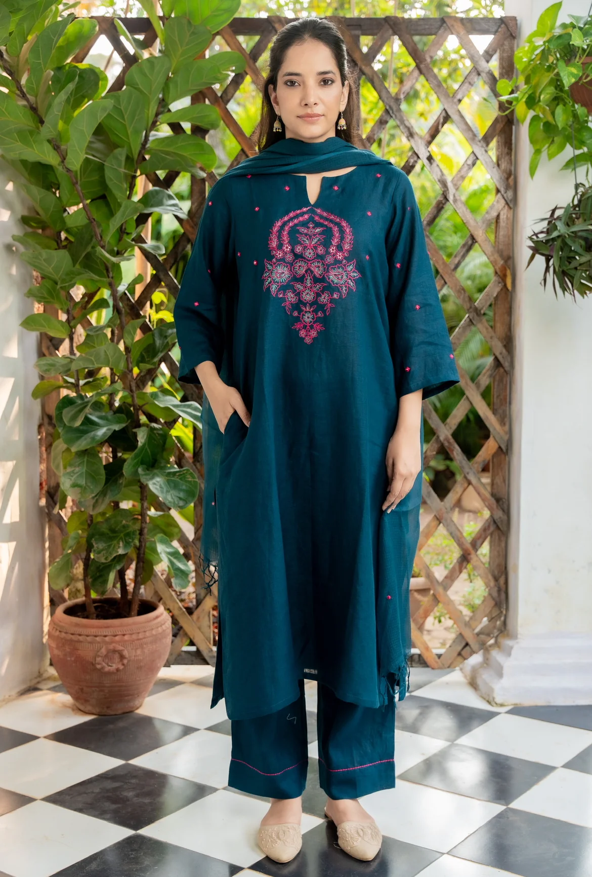 PEACOCK BLUE LINEN SET - Image 4