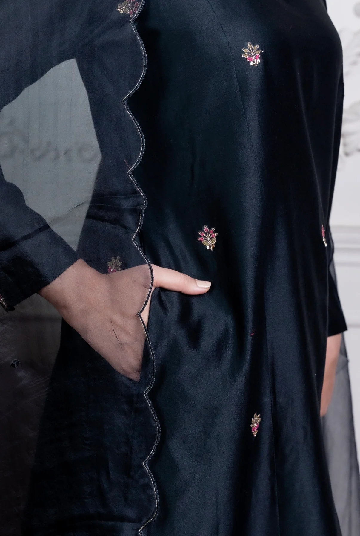 Raina Chanderi Silk Set - Image 4