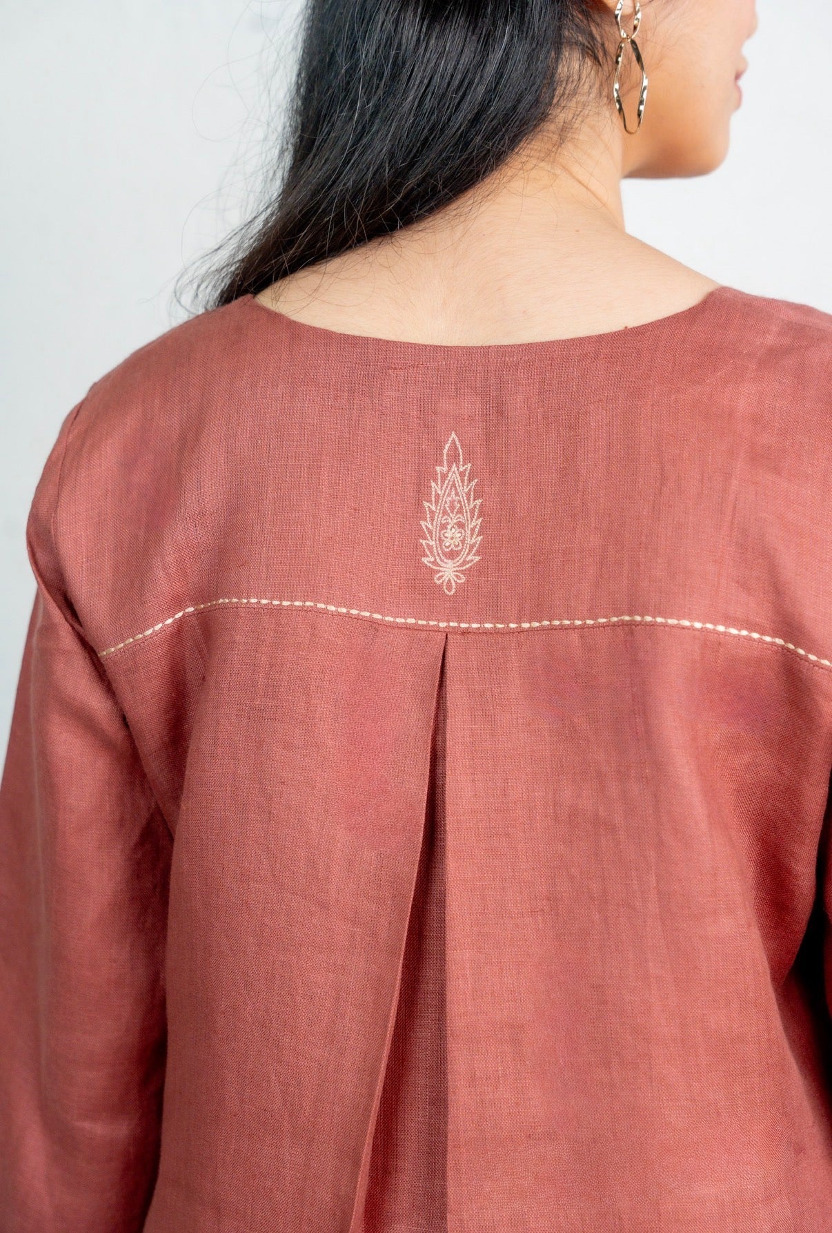 Rustic-Ivory Linen Pair - Image 3