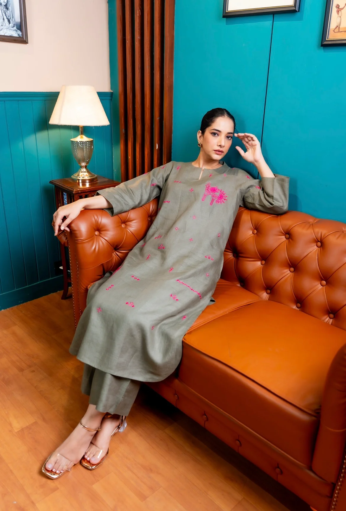 Seaweed Green Linen Pair - Image 5
