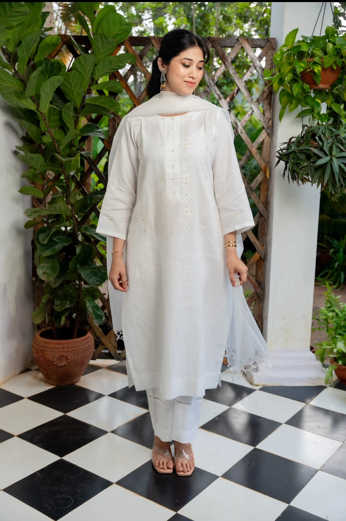 STAR WHITE LINEN SET - Image 4