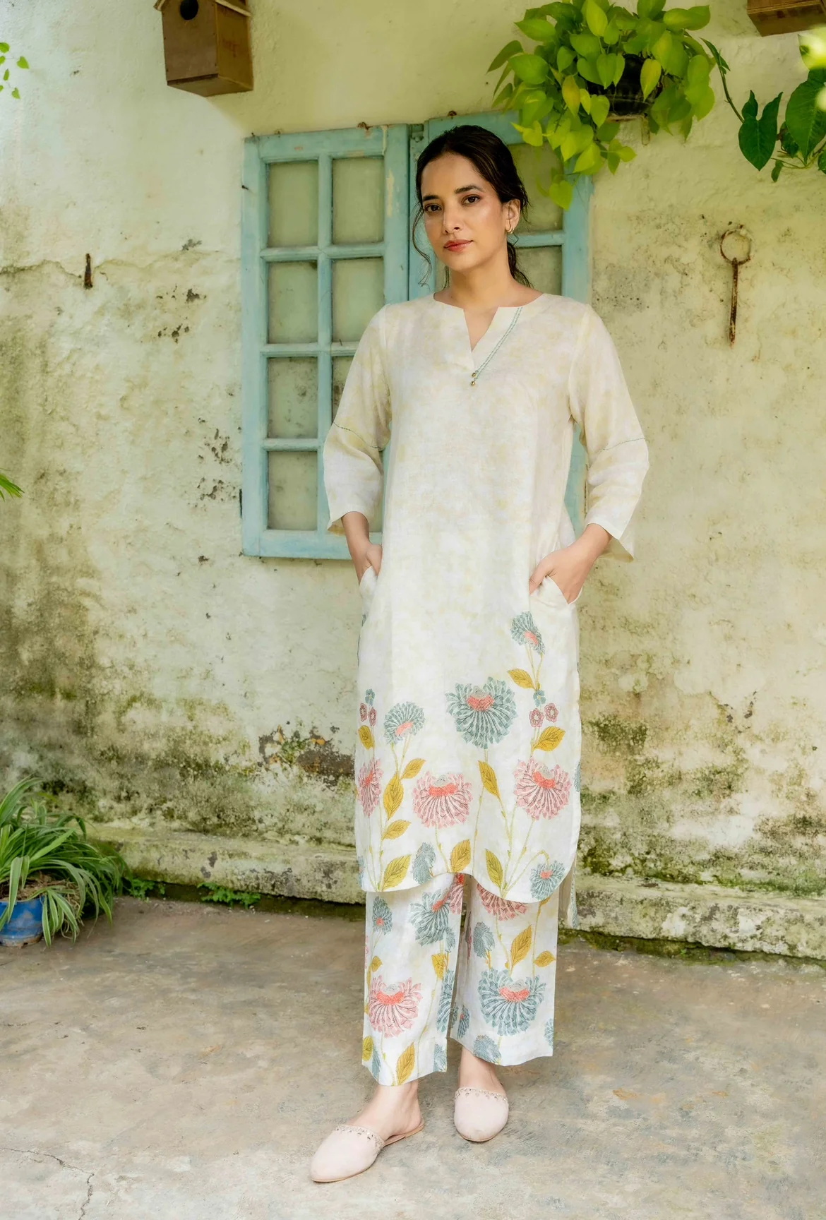 SUMMER FLOWERS LINEN PAIR - Image 4
