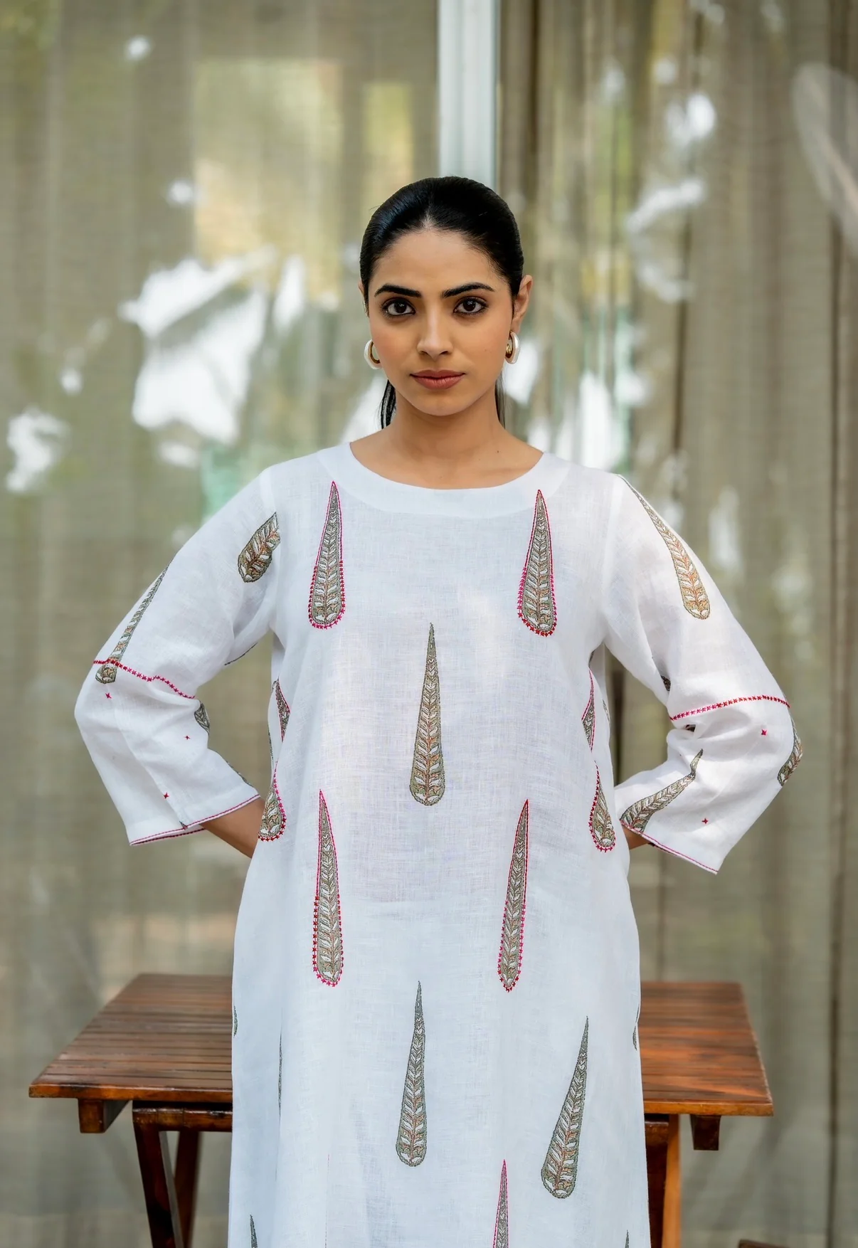 Willow White Linen Pair - Image 2